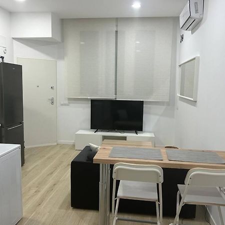 Estudio Avd. Velazquez Малага Екстер'єр фото